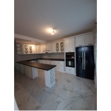 Bucătării la comandă din MDF și vopsite