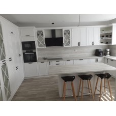 Bucătării la comandă din MDF și vopsite